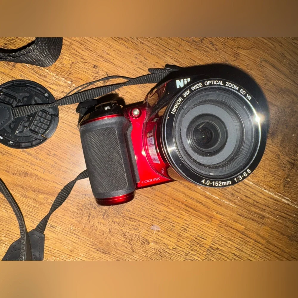 Nikon Coolpix L830 Digital Camera bundle Like new